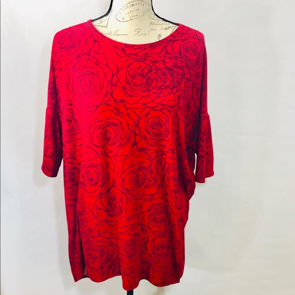 LuLaRoe Tops - LulaRoe Shirt